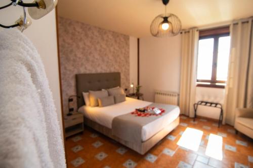 Deluxe Double Room del hotel El Tejar. Foto 17