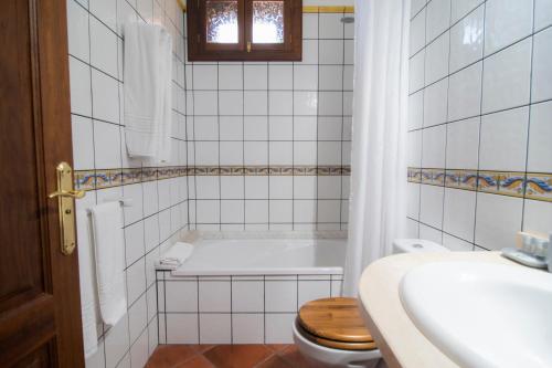 Twin room del hotel El Tejar. Foto 12