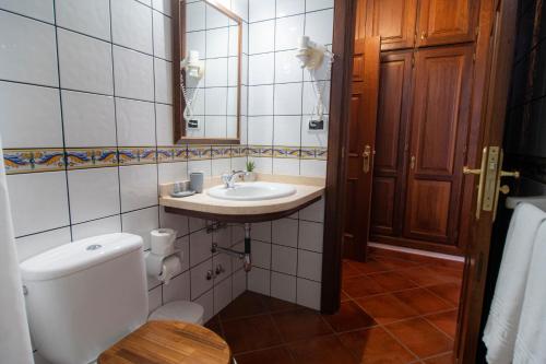 Habitación Doble del hotel El Tejar. Foto 22