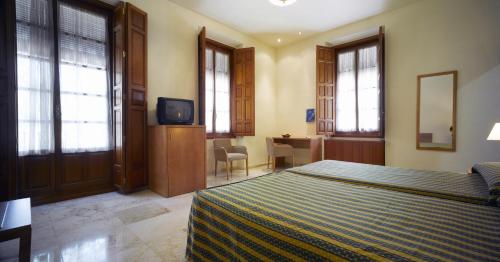 Habitación Familiar con acceso al spa del hotel Balneario De Archena - Termas. Foto 6