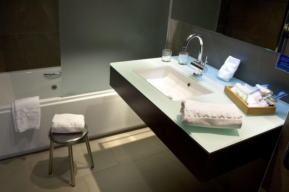 Suite junior (Spa access) del hotel Thalasia Costa De Murcia. Foto 5