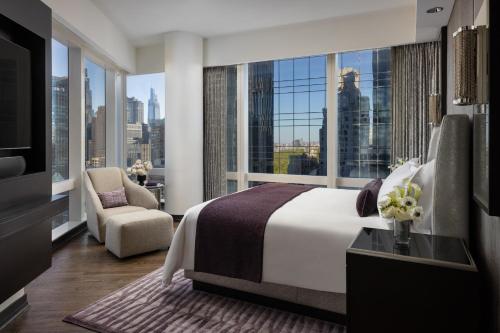 Suite Premier King con vista al Central Park del hotel The Mandarin Oriental. Foto 5