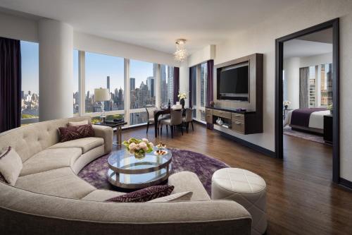 Suite Premier King con vista al Central Park del hotel The Mandarin Oriental. Foto 6