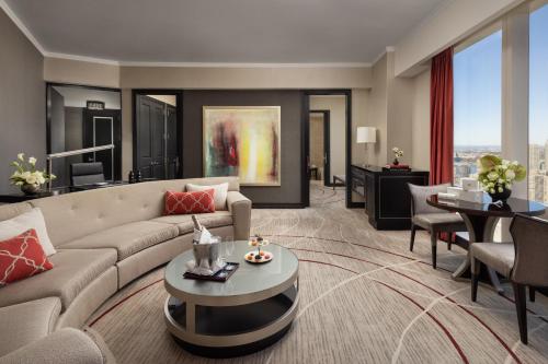 Suite King con vista al Central Park del hotel The Mandarin Oriental. Foto 5