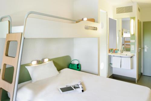 Habitación Doble Estándar del hotel Ibis Budget Nuernberg City Messe. Foto 6
