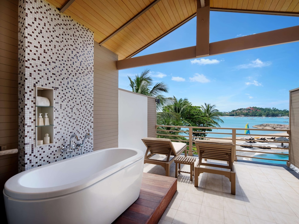 Suite frente a la playa del hotel Garrya Tongsai Bay Samui