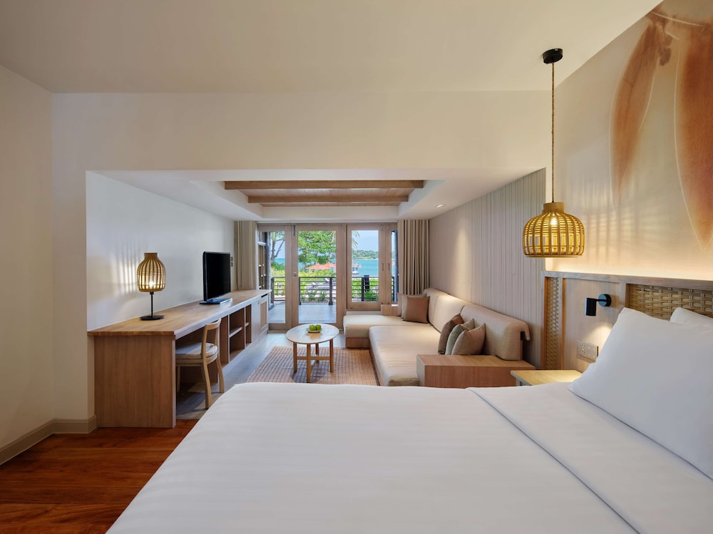 Suite frente a la playa del hotel Garrya Tongsai Bay Samui. Foto 1