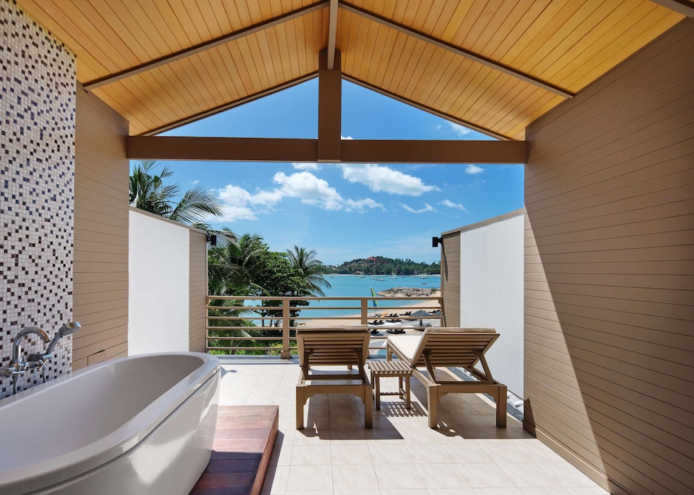 Suite frente a la playa del hotel Garrya Tongsai Bay Samui. Foto 9