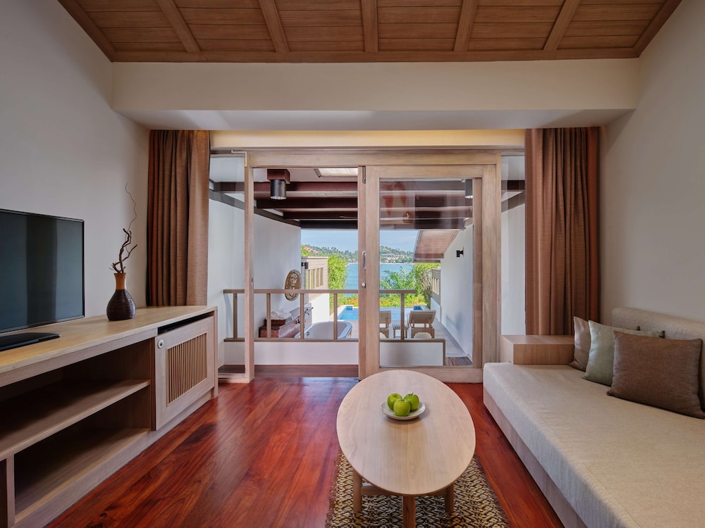 Suite con Piscina en la Ladera con Vistas al Mar del hotel Garrya Tongsai Bay Samui. Foto 7