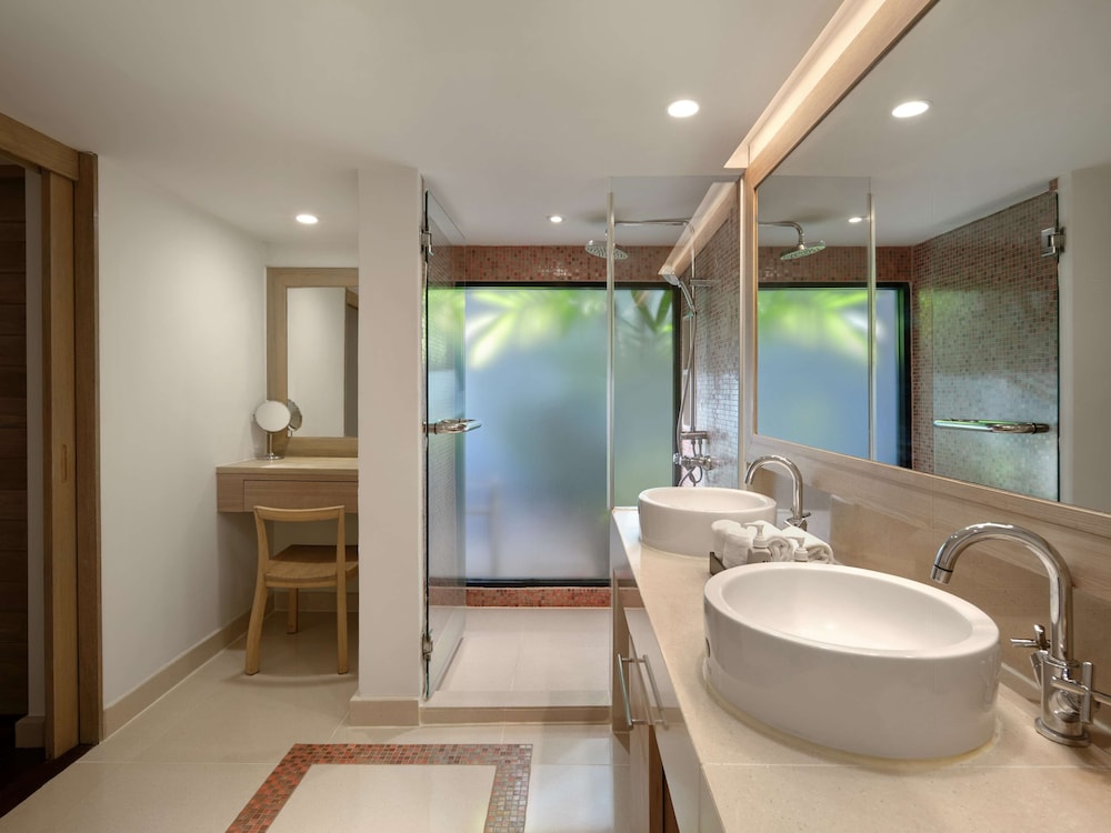 Suite con Piscina en la Ladera con Vistas al Mar del hotel Garrya Tongsai Bay Samui. Foto 11