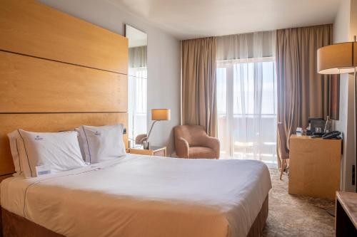 Habitación Doble Estándar - 1 o 2 camas del hotel Vip Executive Azores. Foto 2