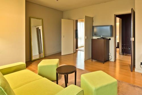Suite Executive del hotel Golden Tulip São João Da Madeira. Foto 4