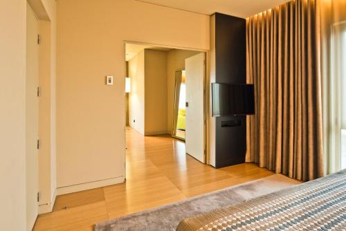 Suite Executive del hotel Golden Tulip São João Da Madeira. Foto 9