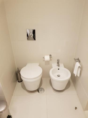 Habitación Doble Estándar - 2 camas del hotel Golden Tulip São João Da Madeira. Foto 4