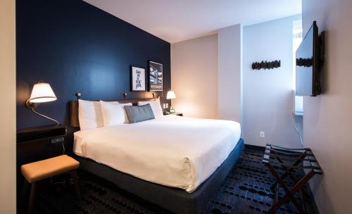 Alojamiento Contemporáneo con cama extragrande del hotel U Hotel Fifth Avenue. Foto 4