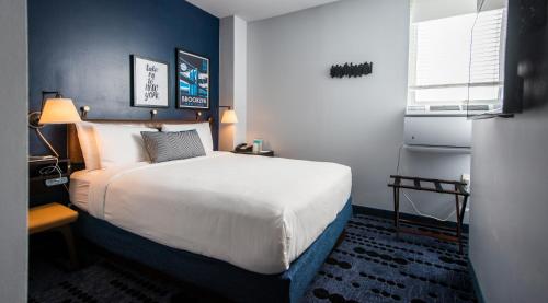 Alojamiento Contemporáneo con cama grande del hotel U Hotel Fifth Avenue. Foto 4