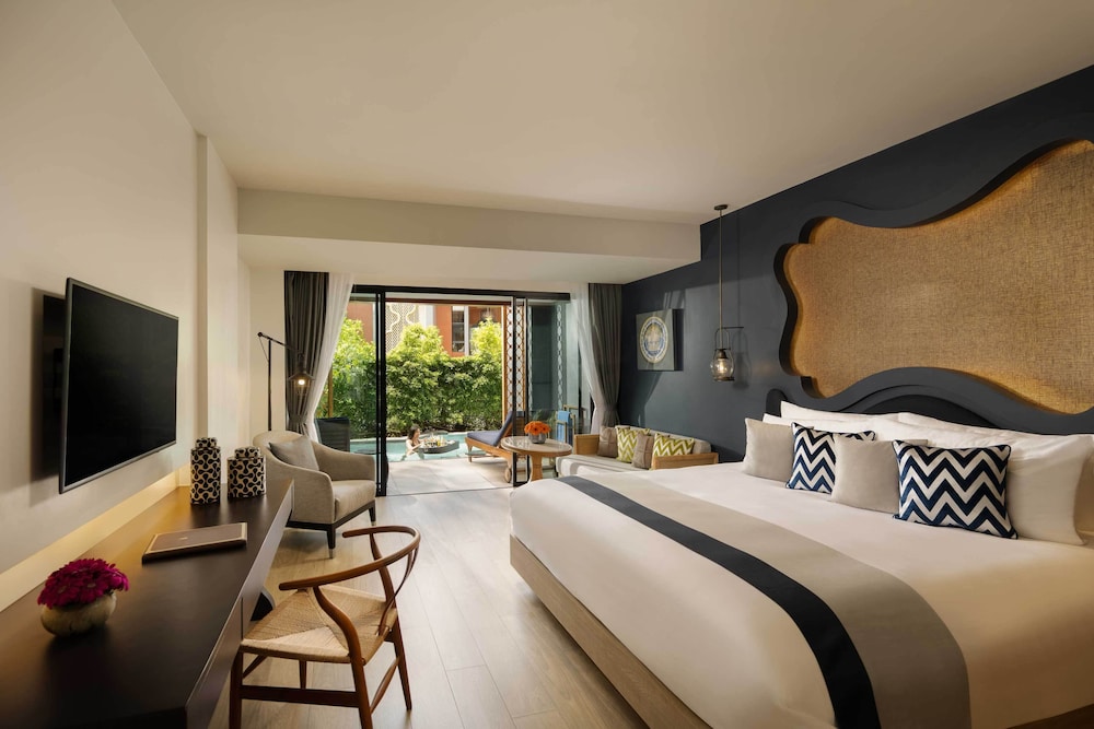 Suite Deluxe con Acceso a la Piscina, Vistas al Jardín, 1 Cama King del hotel Avista Grande Phuket Karon - Mgallery. Foto 2