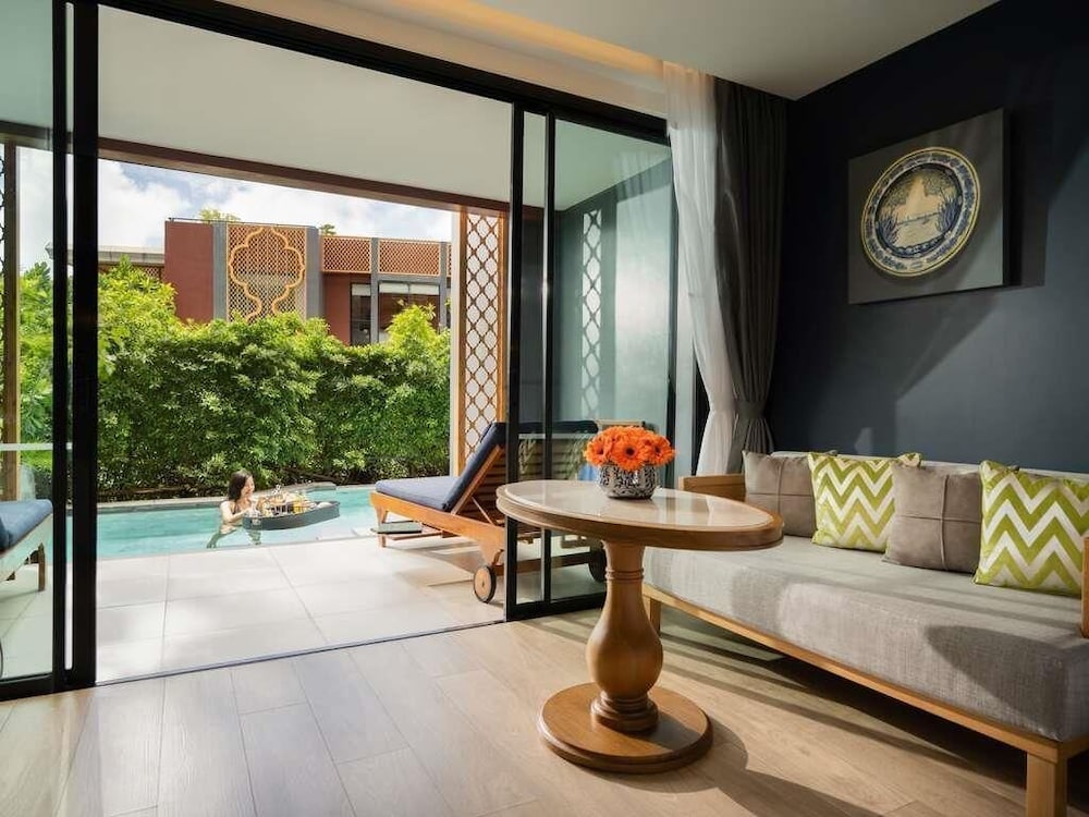 Suite Deluxe con Acceso a la Piscina, Vistas al Jardín, 1 Cama King del hotel Avista Grande Phuket Karon - Mgallery. Foto 9