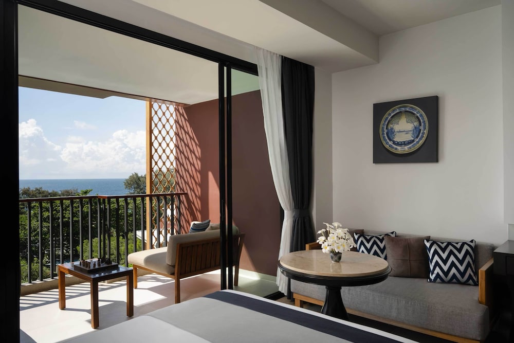 Habitación Premier, Vistas al Mar, 1 Cama King, Balcón del hotel Avista Grande Phuket Karon - Mgallery. Foto 2