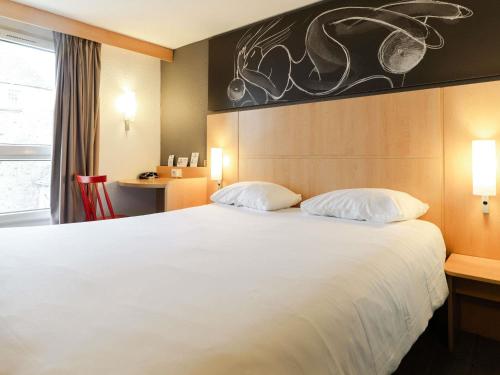 Habitación Estándar con 1 cama doble del hotel Ibis Roscoff Bord De Mer. Foto 1