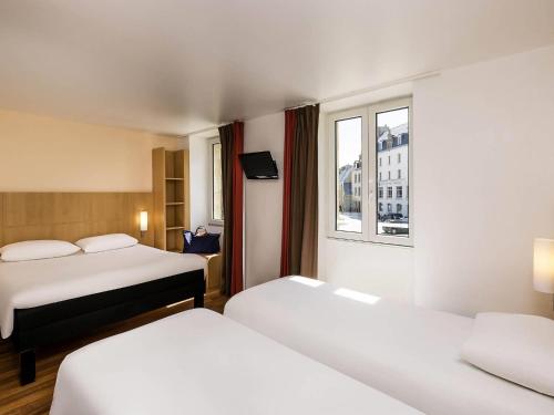 Habitación Estándar con 1 cama doble y 2 camas individuales del hotel Ibis Roscoff Bord De Mer