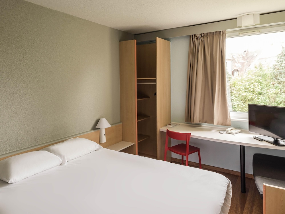Habitación Estándar con 1 cama doble del hotel Ibis Colmar Est. Foto 1