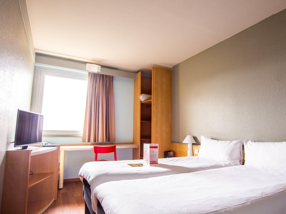 Habitación estándar con dos camas individuales del hotel Ibis Colmar Est