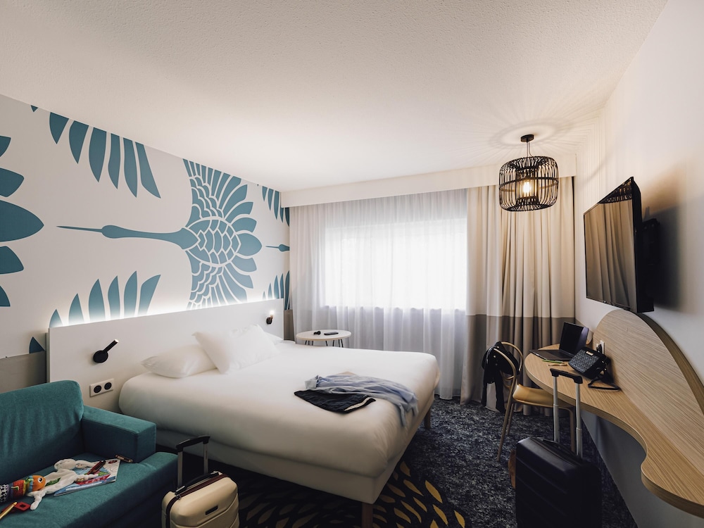 Habitación estándar con 1 cama doble y 1 sofá convertible para 1 persona del hotel Ibis Styles Nancy West Laxou