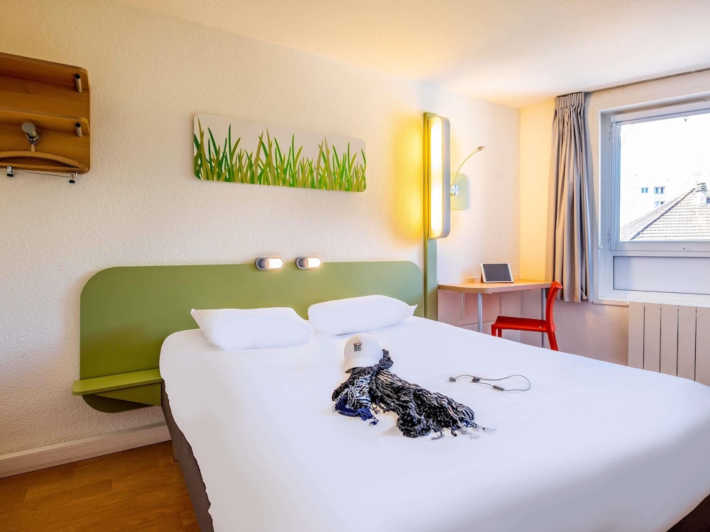 Habitación Doble con cama grande del hotel Ibis Budget Limoges