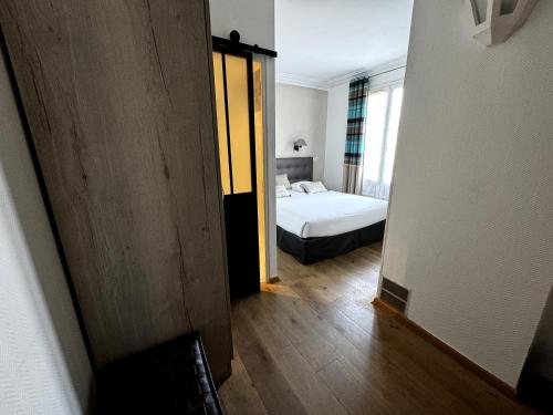 Habitación Doble Superior del hotel L'amiral. Foto 6