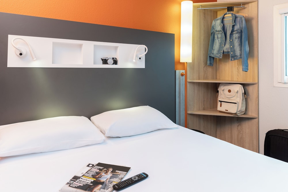 Doble - Habitación con cama grande del hotel ibis budget Carcassonne La Cité. Foto 3