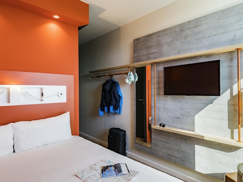 Doble - Habitación con 1 cama doble grande del hotel Ibis Budget Dieppe Centre Port. Foto 4