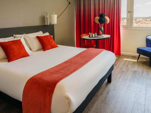 Habitación Standard con dos camas individuales del hotel Ibis Ales Centre Ville. Foto 6