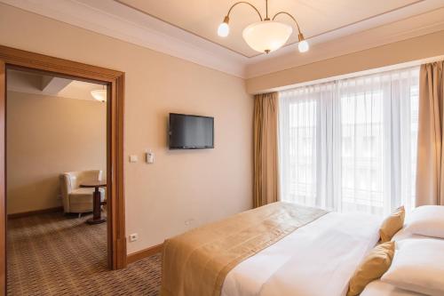 Suite Panorama del hotel Majestic Plaza Prague. Foto 1