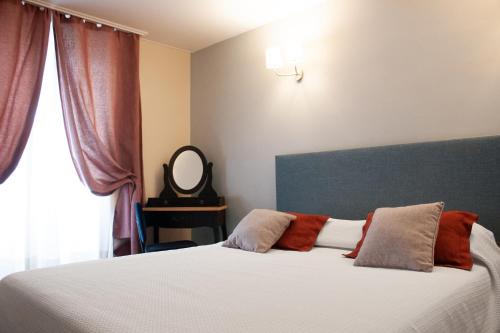Habitación Doble Superior del hotel Du Mont Blanc. Foto 3