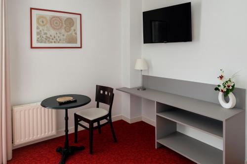 Habitación Doble Superior con cocina americana del hotel Du Parc Montsouris. Foto 5