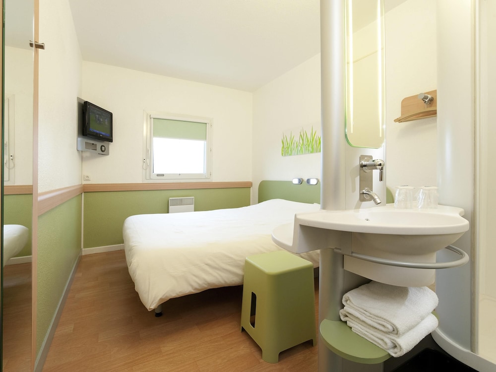 DOBLE - Habitación con una cama grande del hotel Ibis Budget Orléans Sud Co'Met