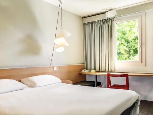 Habitación Estándar con 1 cama doble del hotel Ibis Salon De Provence Sud