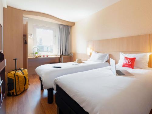 Habitación Familiar del hotel Ibis Nancy Centre Gare Et Congres. Foto 8