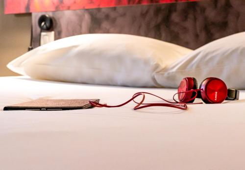 Habitación Doble Estándar del hotel Ibis Paris Rueil Malmaison. Foto 8