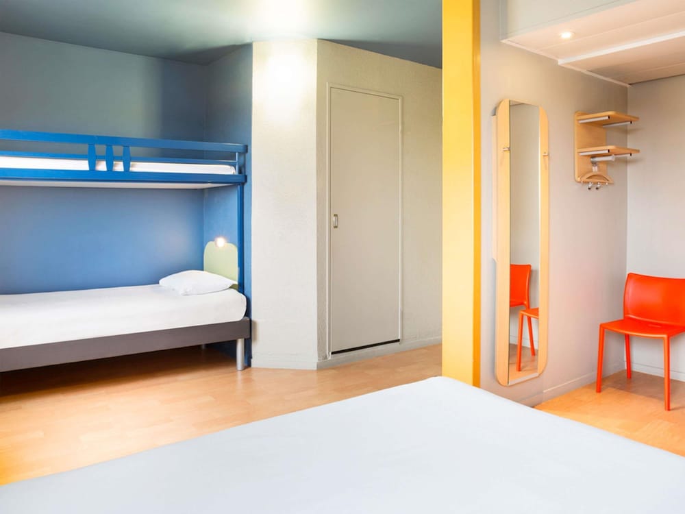 Habitación Familiar del hotel Ibis Budget Thonon Les Bains. Foto 7