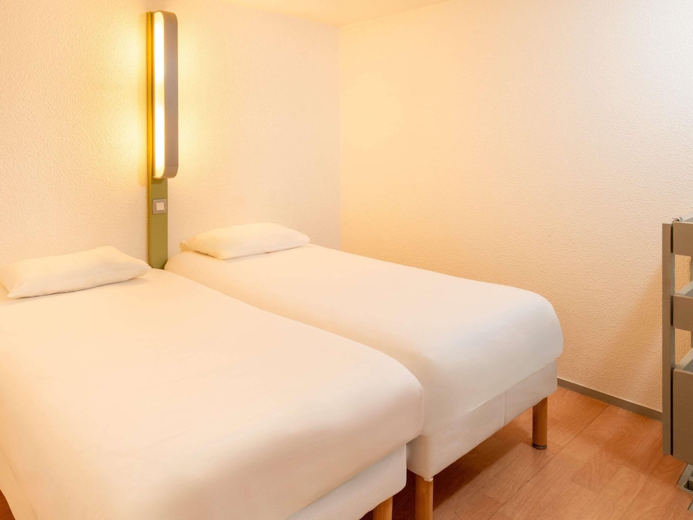 Habitación Familiar del hotel Ibis Budget Nantes Sainte Luce. Foto 2