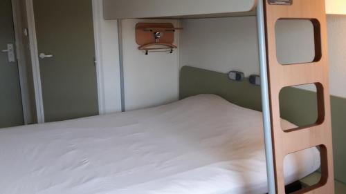 Habitación Triple del hotel Ibis Budget St Gratien - Enghien-les-bains. Foto 6