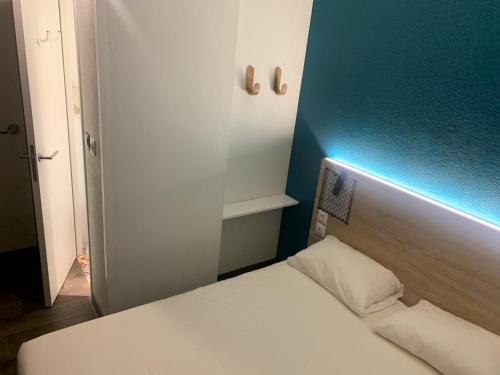Habitación Cabrio con baño privado. Novedad #ontheroad del hotel f1 Villepinte Parc Des Expositions. Foto 12