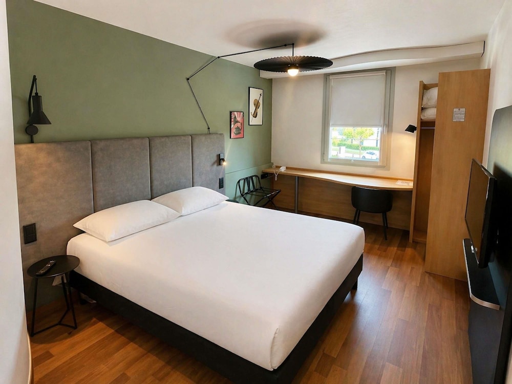 Habitación Doble con cama doble del hotel Ibis Beauvais Aeroport