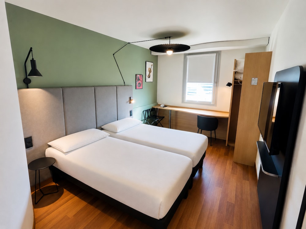Habitación gemela con camas individuales del hotel Ibis Beauvais Aeroport