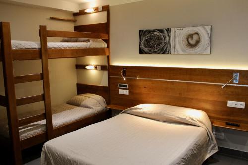 Habitación cuádruple del hotel Hotel Des Pyrénées. Foto 2
