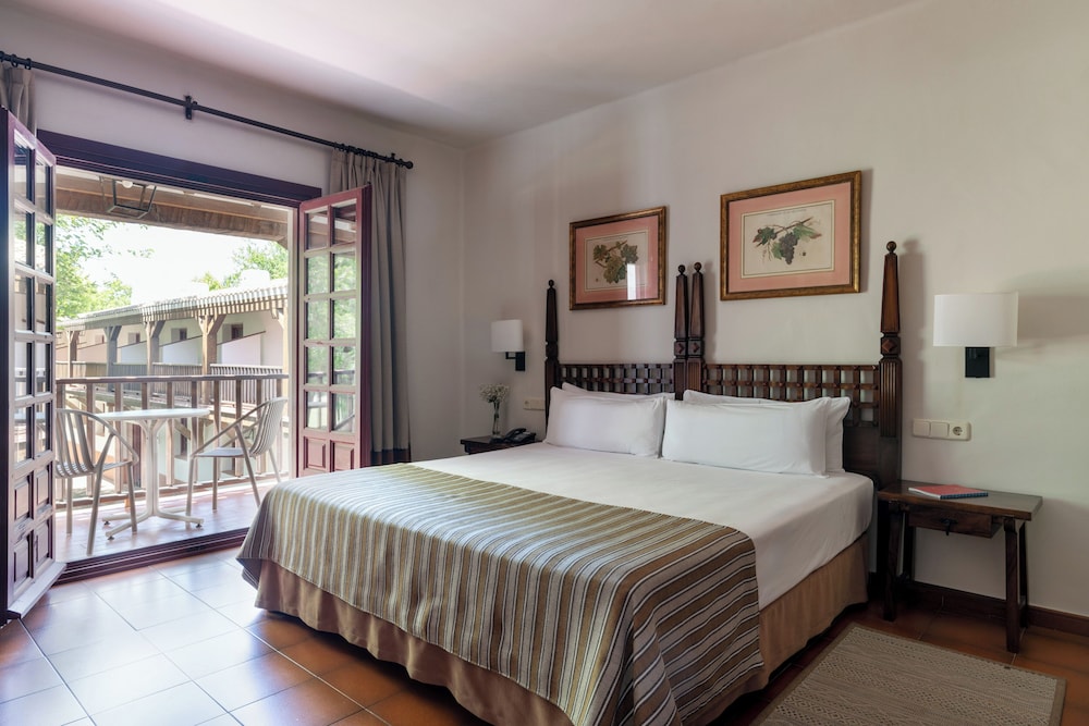 Habitación estándar (cama extra niño) del hotel Parador De Albacete