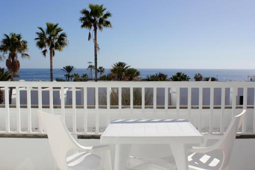 Apartamento Vista Piscina Vista Jardin 1 habitación 2 Camas individuales del hotel Arena Dorada - Apartments. Foto 3