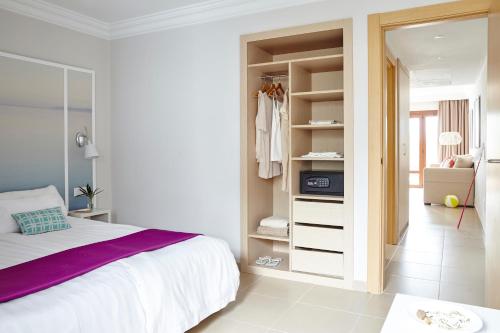 Apartamento 1 habitación Sofá Cama incluido 2 Camas individuales del hotel Grupotel Flamingo Beach. Foto 7